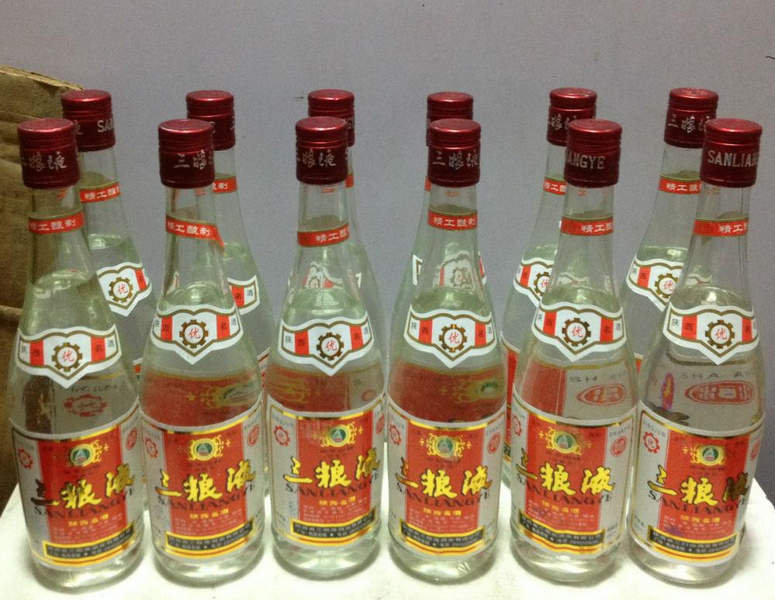 昔日陕西名酒三粮液，现东山再起，究竟啥来头，五粮液的亲戚？