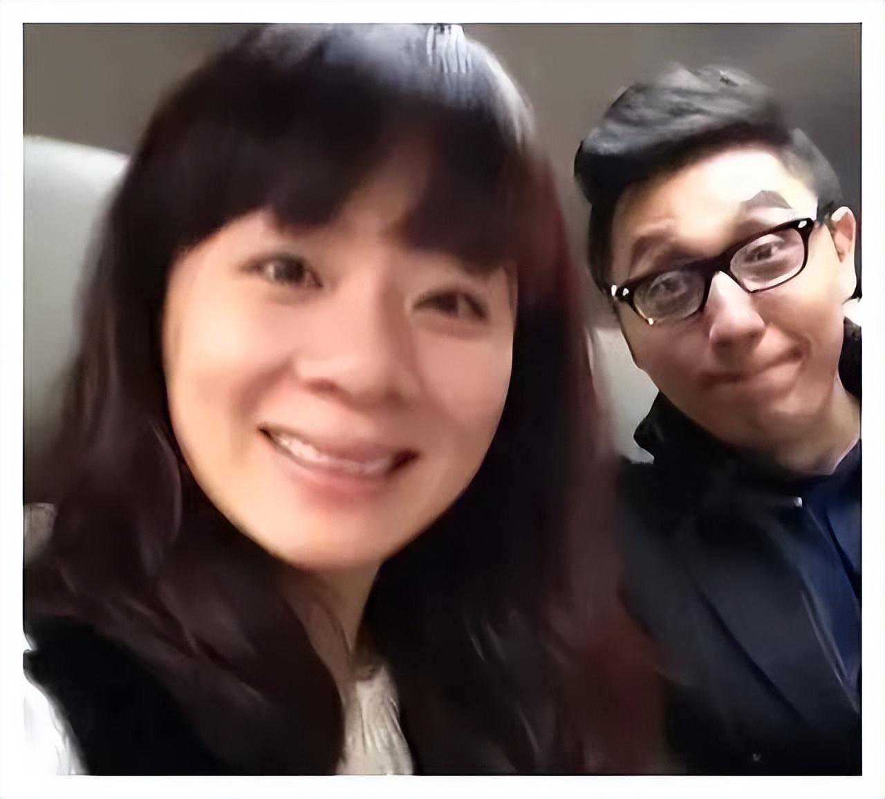 蓝台全员恶人局：起底一哥华少，靠老婆秦利鸽成名的“好舌头”